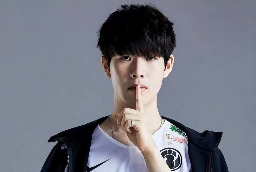 斯特市队目 斯特市队目